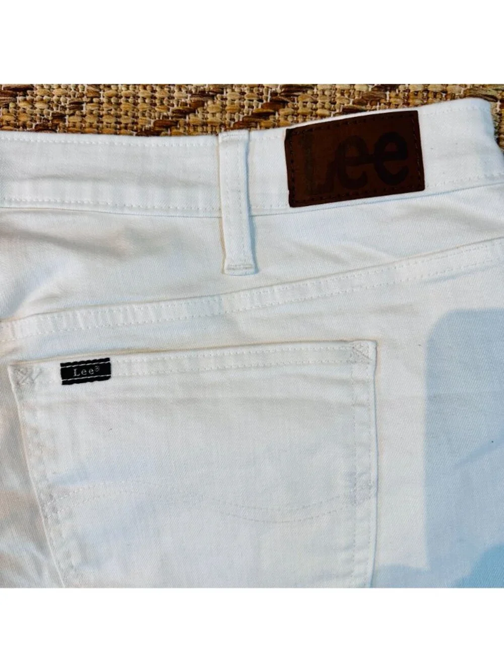 Lee Womens White Soft Denim Shorts Size 22 High Rise Casual Summer Wear